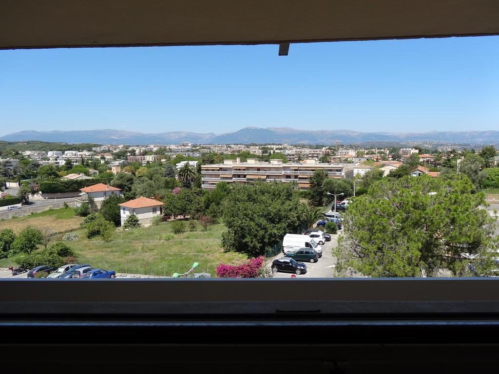 2 Bedroom Modern Apartment In Antibes With Sea View Quarto foto