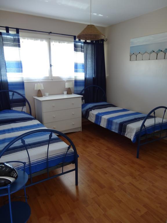 2 Bedroom Modern Apartment In Antibes With Sea View Quarto foto