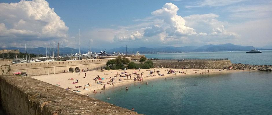 2 Bedroom Modern Apartment In Antibes With Sea View Exterior foto
